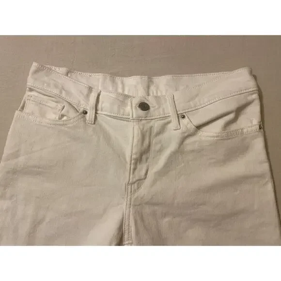 Levi's‎ White Denim Bermuda Shorts Womens Size 29 Cuffed Casual - Picture 2 of 6